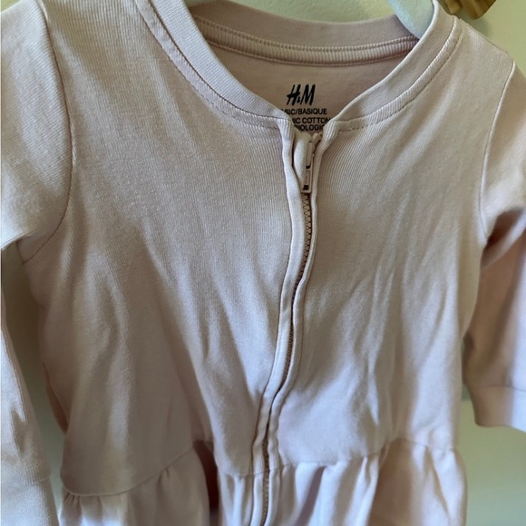 H&M Baby Girl Zipper Sweatshirt Sweater Pink - Picture 2 of 2